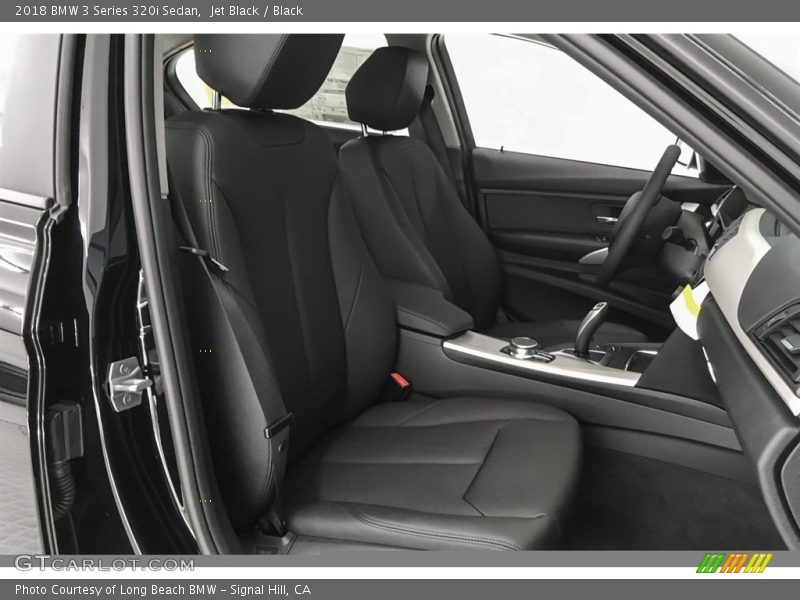 Jet Black / Black 2018 BMW 3 Series 320i Sedan
