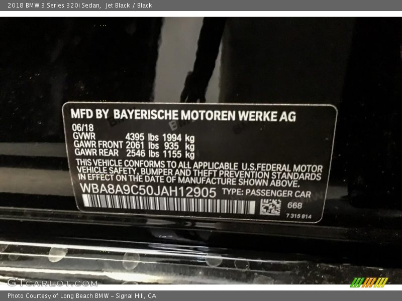 Jet Black / Black 2018 BMW 3 Series 320i Sedan