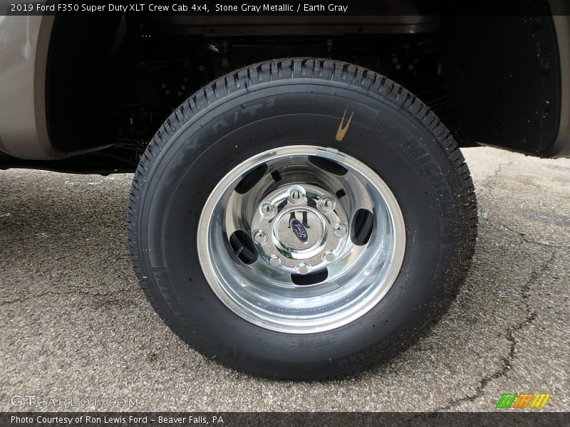 Stone Gray Metallic / Earth Gray 2019 Ford F350 Super Duty XLT Crew Cab 4x4