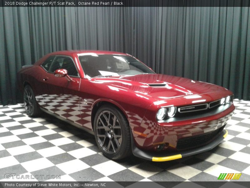 Octane Red Pearl / Black 2018 Dodge Challenger R/T Scat Pack