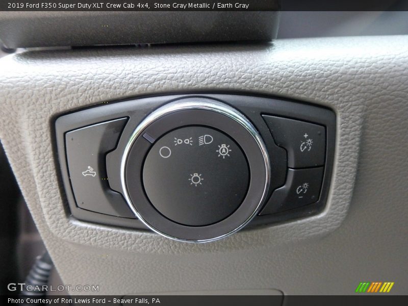 Stone Gray Metallic / Earth Gray 2019 Ford F350 Super Duty XLT Crew Cab 4x4