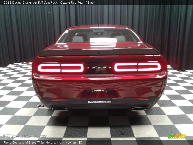 Octane Red Pearl / Black 2018 Dodge Challenger R/T Scat Pack