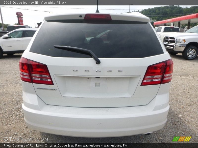 Vice White / Black 2018 Dodge Journey SE