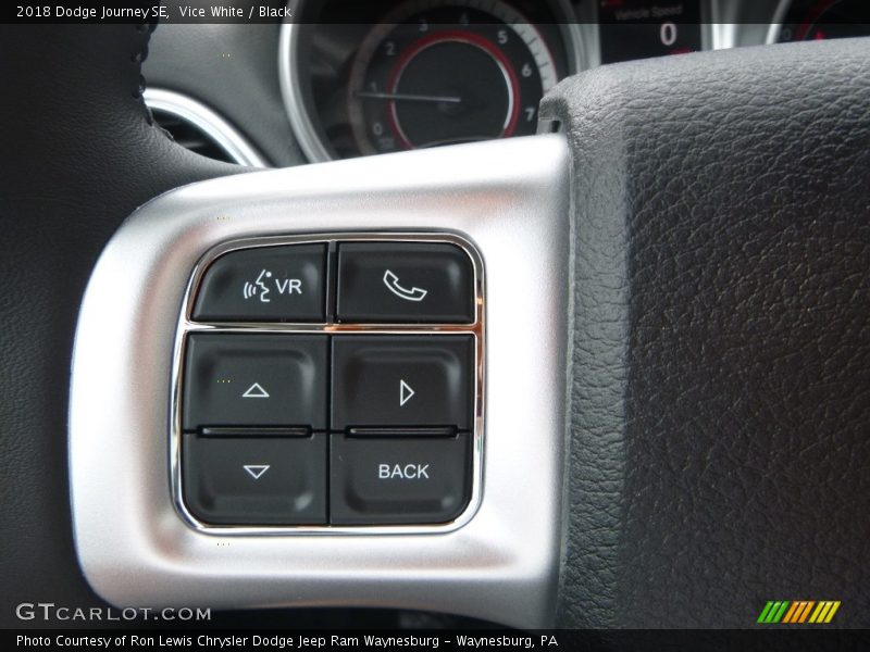 Vice White / Black 2018 Dodge Journey SE
