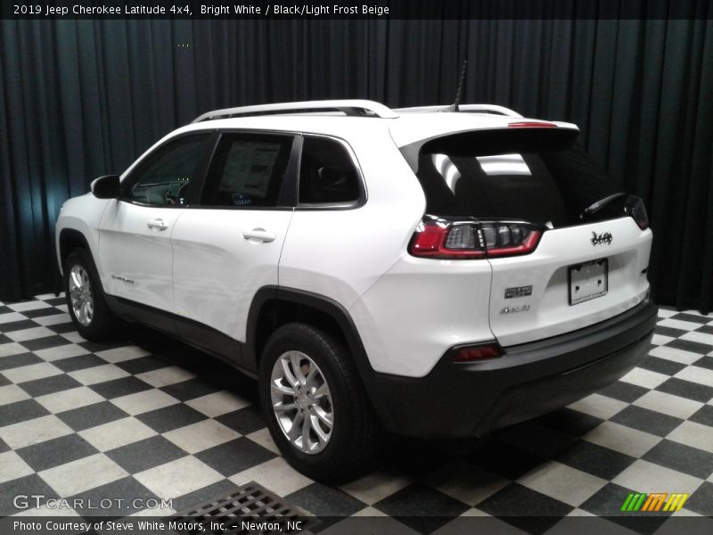 Bright White / Black/Light Frost Beige 2019 Jeep Cherokee Latitude 4x4