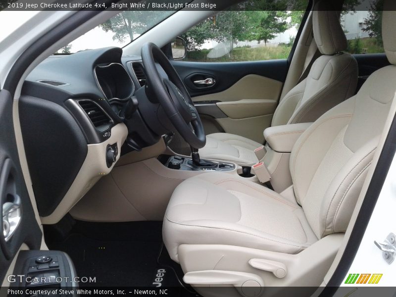 Bright White / Black/Light Frost Beige 2019 Jeep Cherokee Latitude 4x4