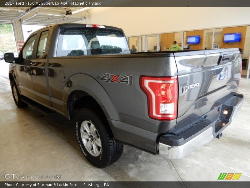 Magnetic / Black 2017 Ford F150 XL SuperCab 4x4