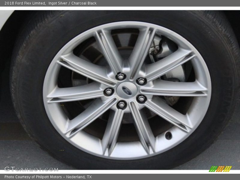 Ingot Silver / Charcoal Black 2018 Ford Flex Limited