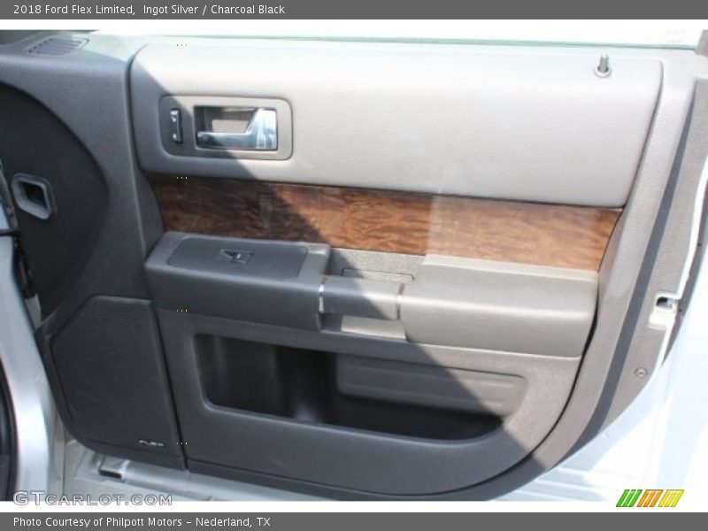 Ingot Silver / Charcoal Black 2018 Ford Flex Limited
