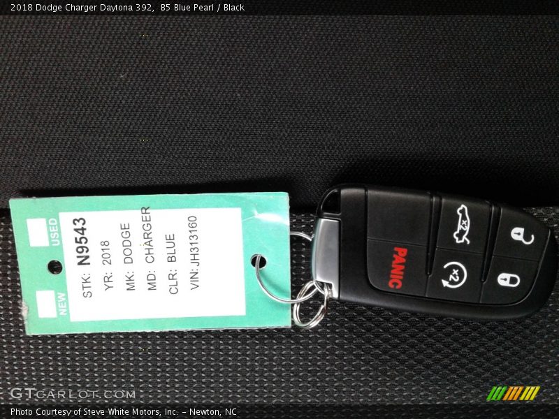 B5 Blue Pearl / Black 2018 Dodge Charger Daytona 392