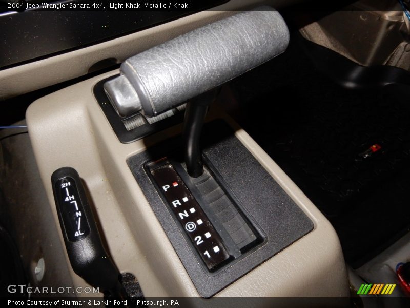 Light Khaki Metallic / Khaki 2004 Jeep Wrangler Sahara 4x4