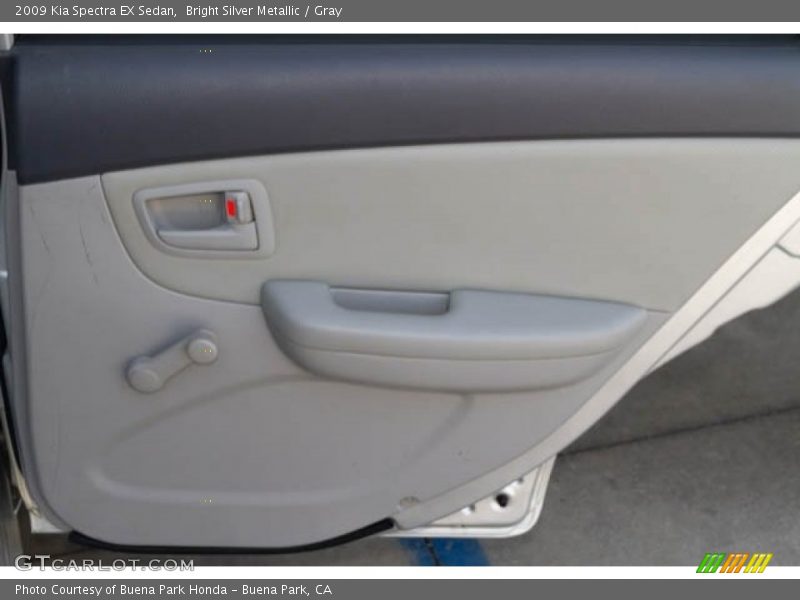 Bright Silver Metallic / Gray 2009 Kia Spectra EX Sedan