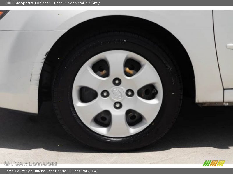 Bright Silver Metallic / Gray 2009 Kia Spectra EX Sedan