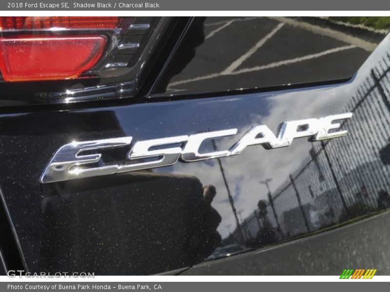 Shadow Black / Charcoal Black 2018 Ford Escape SE