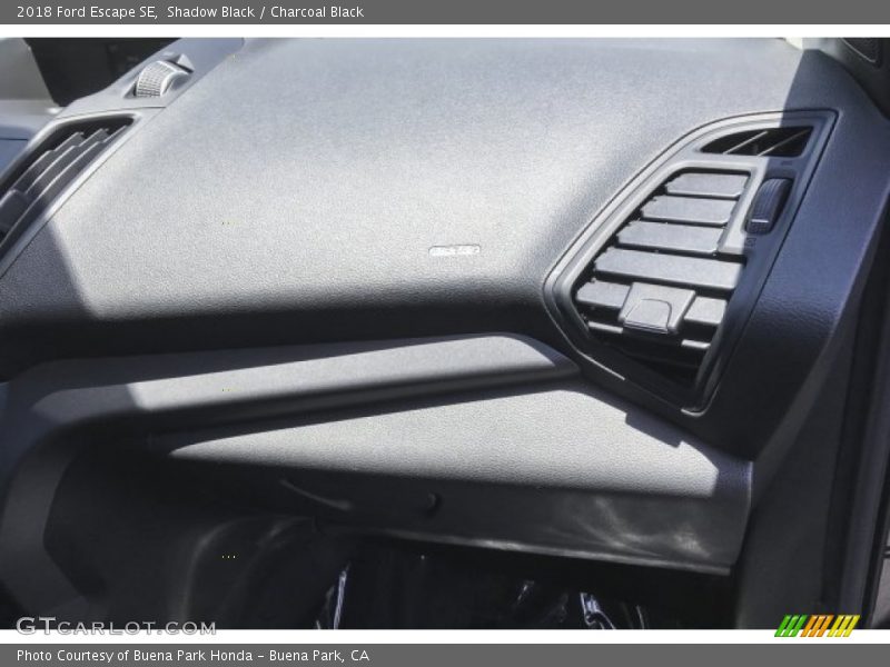 Shadow Black / Charcoal Black 2018 Ford Escape SE