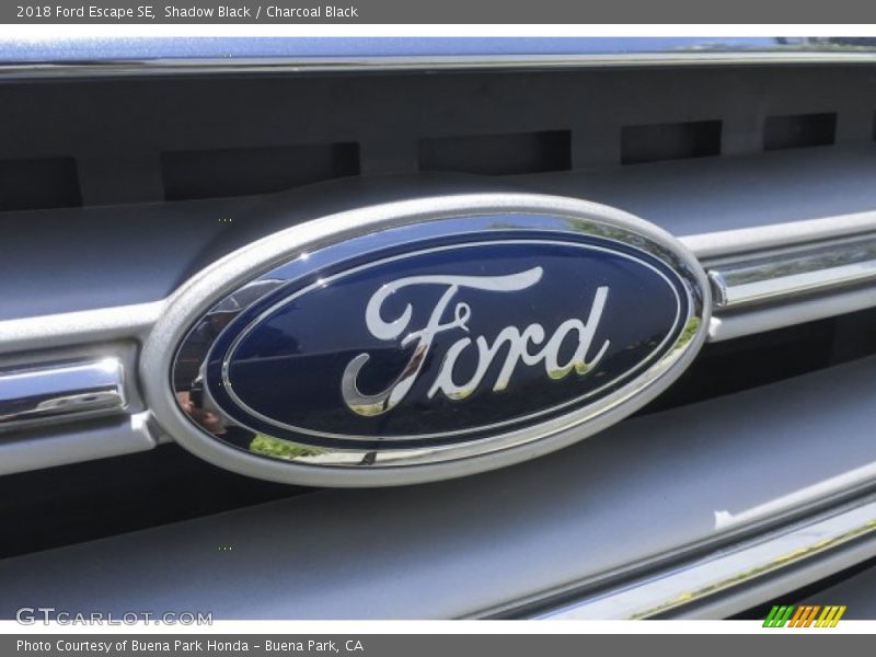 Shadow Black / Charcoal Black 2018 Ford Escape SE