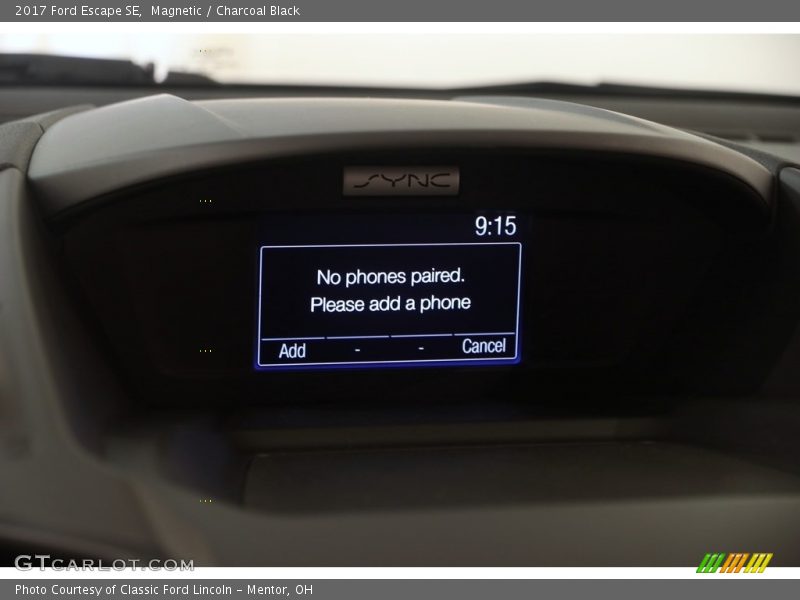 Magnetic / Charcoal Black 2017 Ford Escape SE