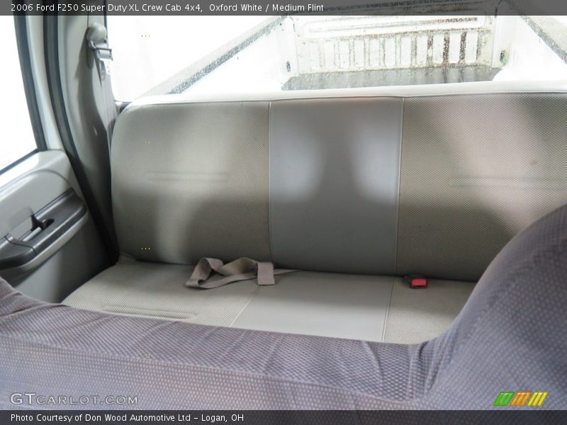 Oxford White / Medium Flint 2006 Ford F250 Super Duty XL Crew Cab 4x4