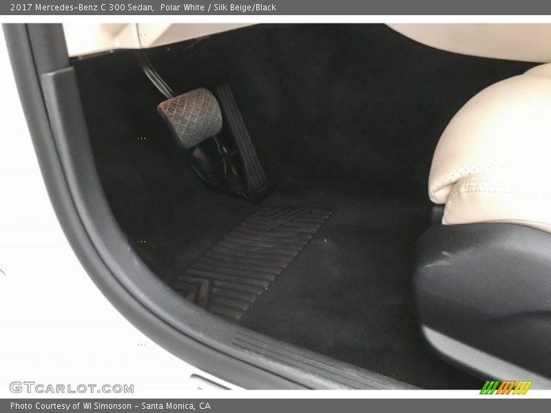 Polar White / Silk Beige/Black 2017 Mercedes-Benz C 300 Sedan