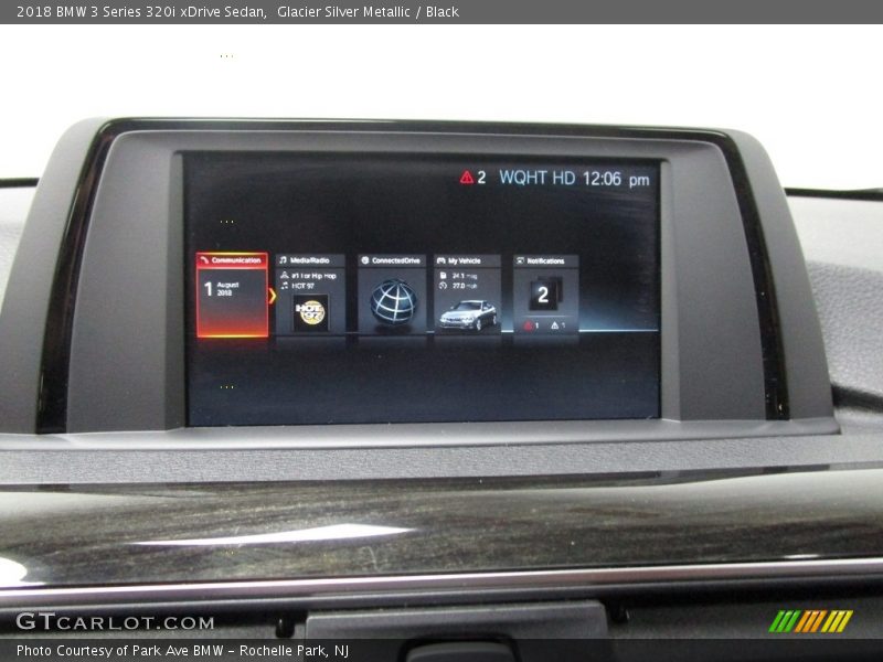 Glacier Silver Metallic / Black 2018 BMW 3 Series 320i xDrive Sedan