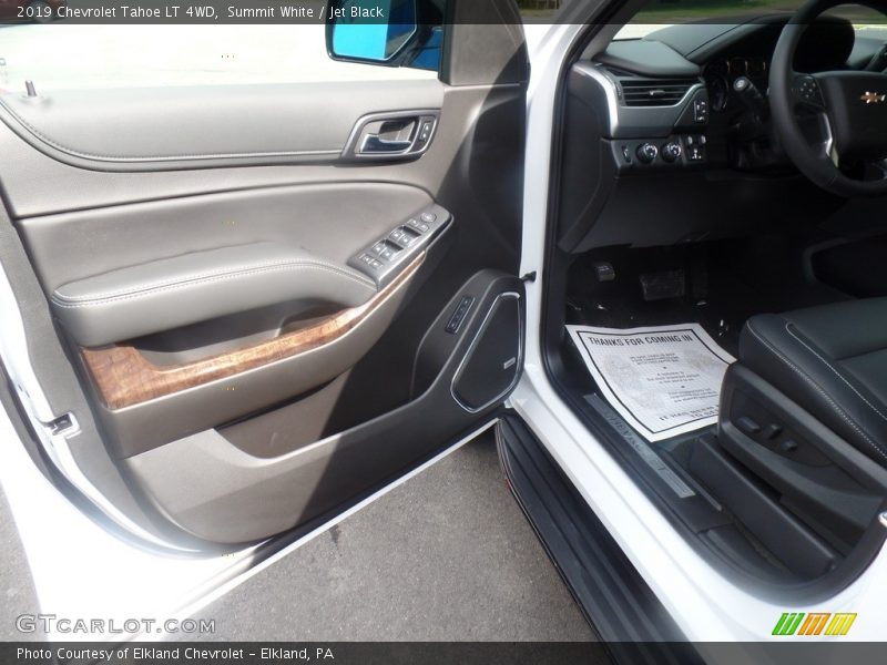 Summit White / Jet Black 2019 Chevrolet Tahoe LT 4WD