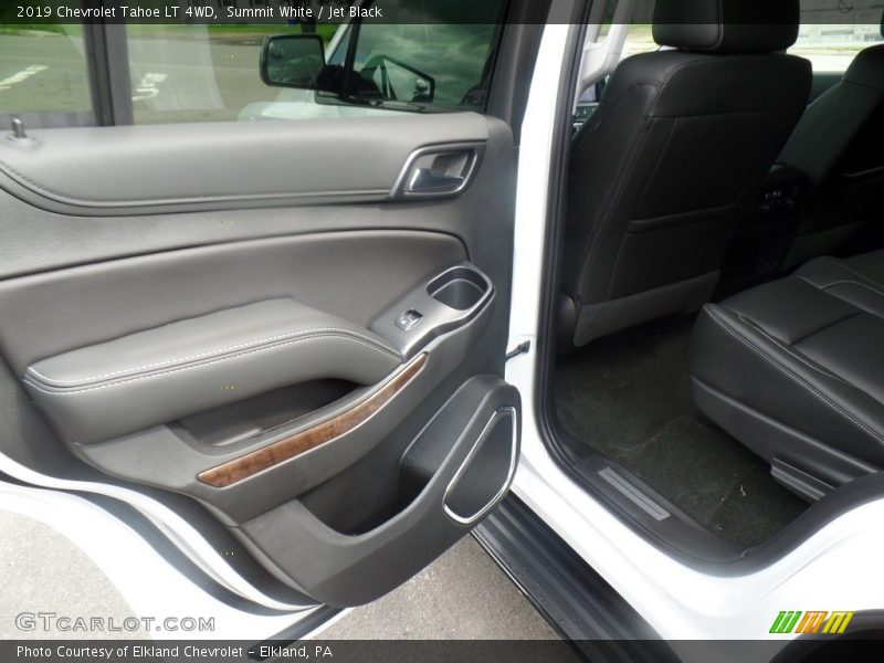 Summit White / Jet Black 2019 Chevrolet Tahoe LT 4WD