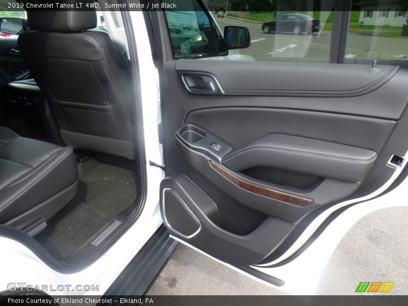 Summit White / Jet Black 2019 Chevrolet Tahoe LT 4WD