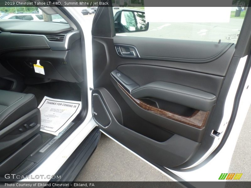Summit White / Jet Black 2019 Chevrolet Tahoe LT 4WD
