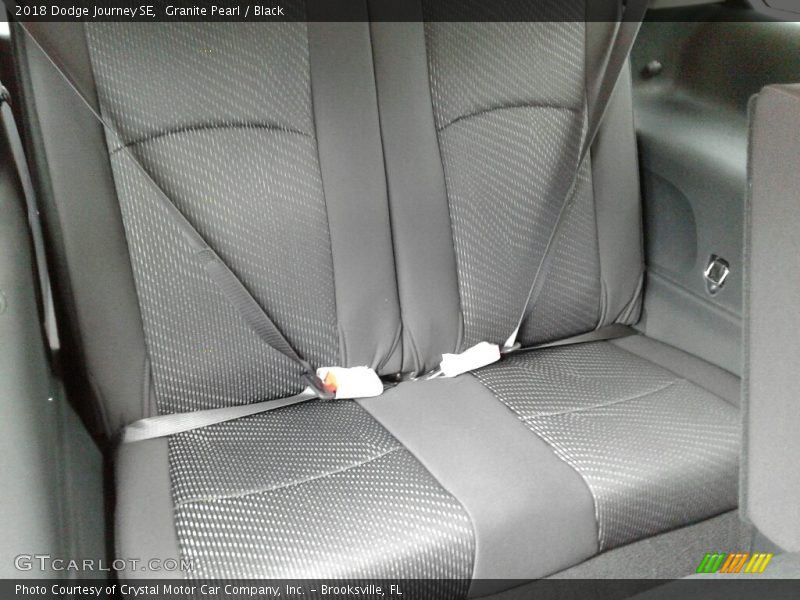 Granite Pearl / Black 2018 Dodge Journey SE