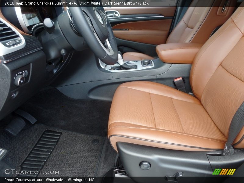 Bright White / Dark Sienna Brown/Black 2018 Jeep Grand Cherokee Summit 4x4
