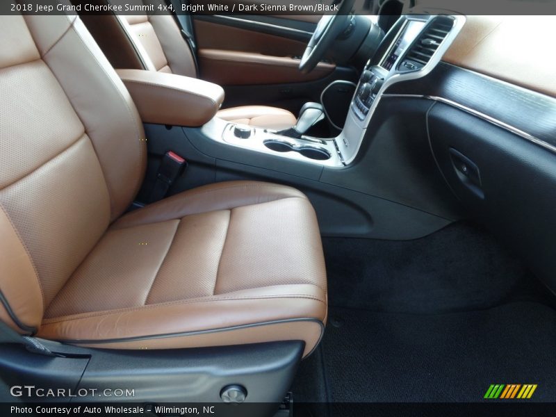 Bright White / Dark Sienna Brown/Black 2018 Jeep Grand Cherokee Summit 4x4