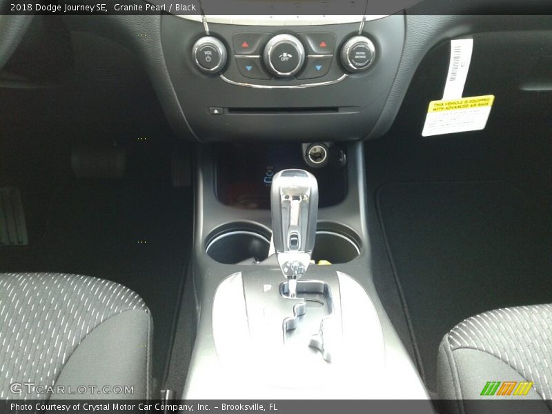 Granite Pearl / Black 2018 Dodge Journey SE