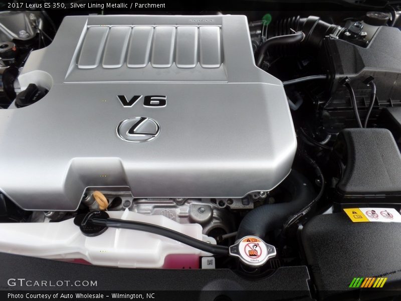 Silver Lining Metallic / Parchment 2017 Lexus ES 350