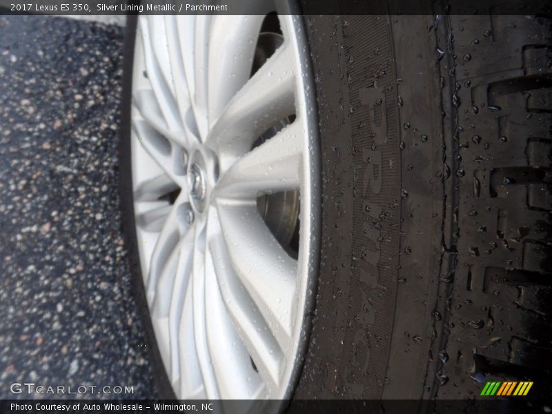 Silver Lining Metallic / Parchment 2017 Lexus ES 350