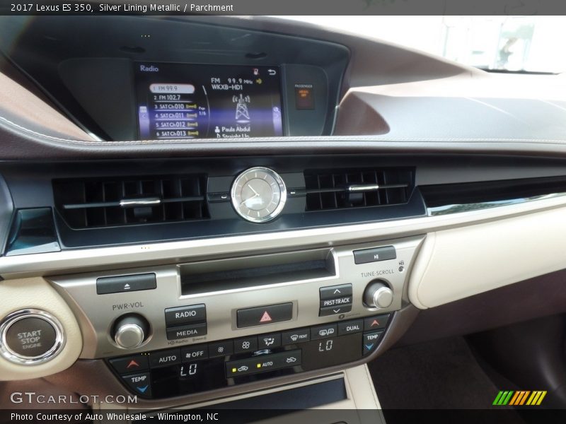 Silver Lining Metallic / Parchment 2017 Lexus ES 350