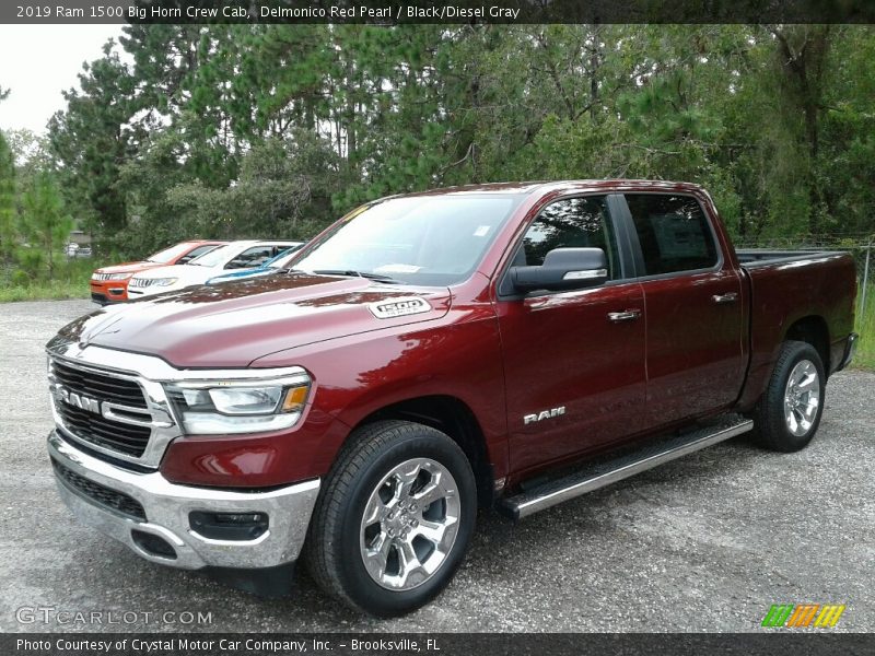 Front 3/4 View of 2019 1500 Big Horn Crew Cab