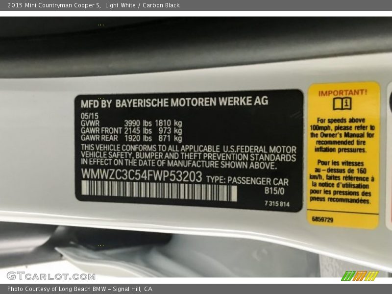 Light White / Carbon Black 2015 Mini Countryman Cooper S