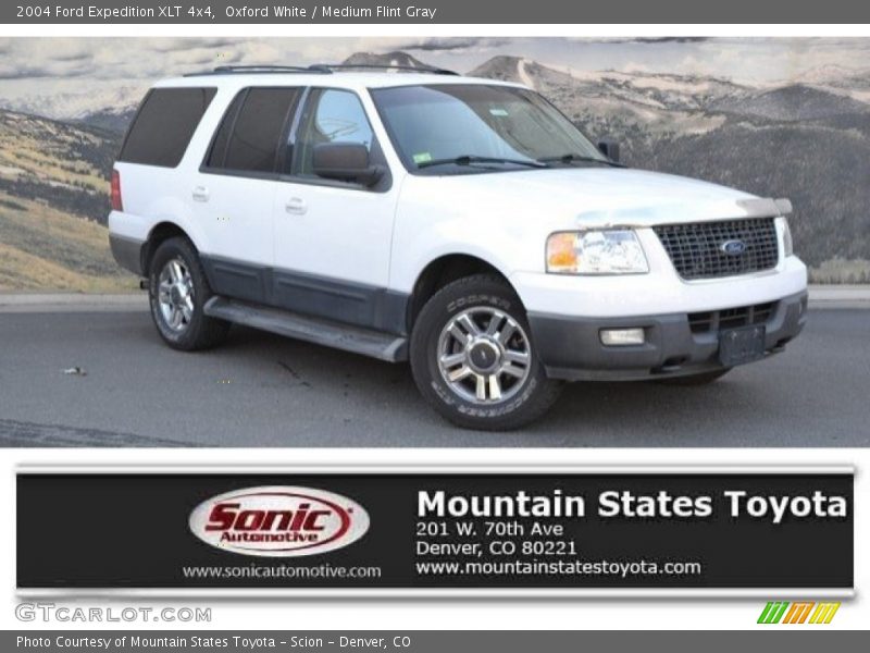 Oxford White / Medium Flint Gray 2004 Ford Expedition XLT 4x4