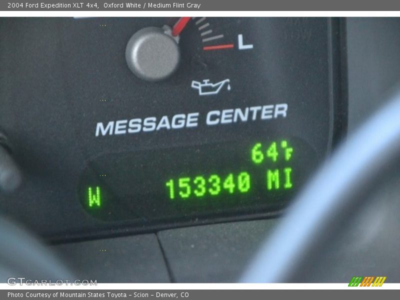 Oxford White / Medium Flint Gray 2004 Ford Expedition XLT 4x4