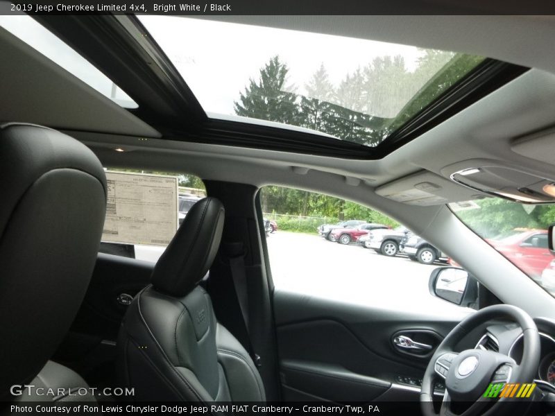 Bright White / Black 2019 Jeep Cherokee Limited 4x4