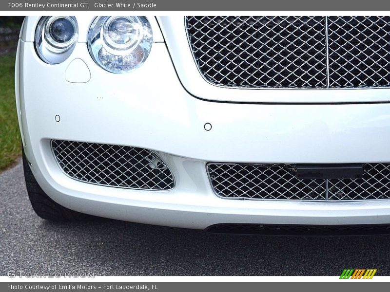 Glacier White / Saddle 2006 Bentley Continental GT