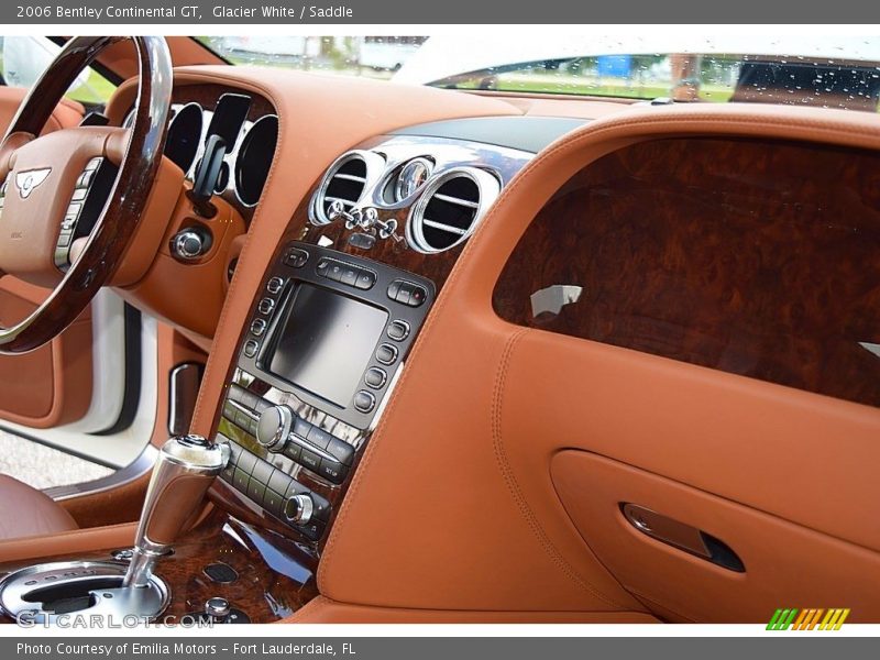 Glacier White / Saddle 2006 Bentley Continental GT