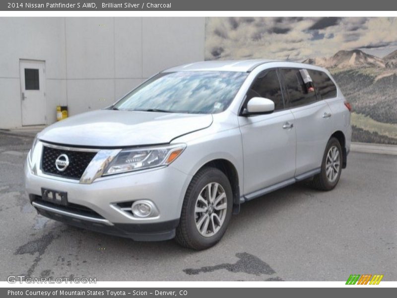Brilliant Silver / Charcoal 2014 Nissan Pathfinder S AWD