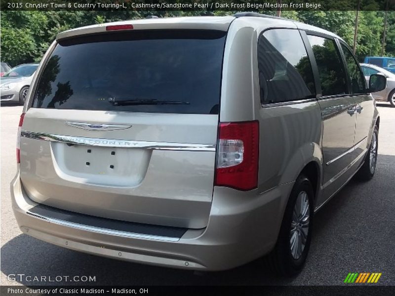 Cashmere/Sandstone Pearl / Dark Frost Beige/Medium Frost Beige 2015 Chrysler Town & Country Touring-L
