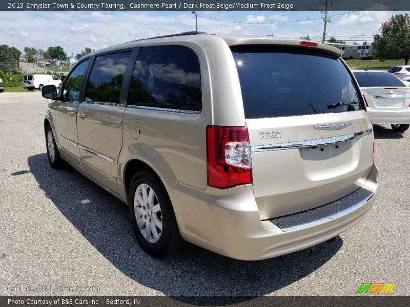 Cashmere Pearl / Dark Frost Beige/Medium Frost Beige 2013 Chrysler Town & Country Touring