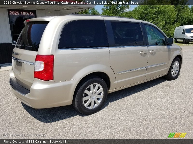 Cashmere Pearl / Dark Frost Beige/Medium Frost Beige 2013 Chrysler Town & Country Touring