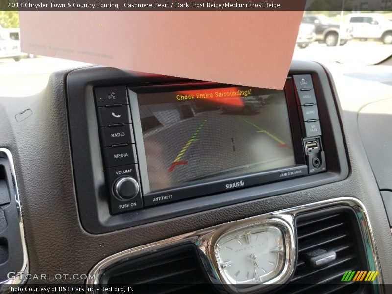 Cashmere Pearl / Dark Frost Beige/Medium Frost Beige 2013 Chrysler Town & Country Touring