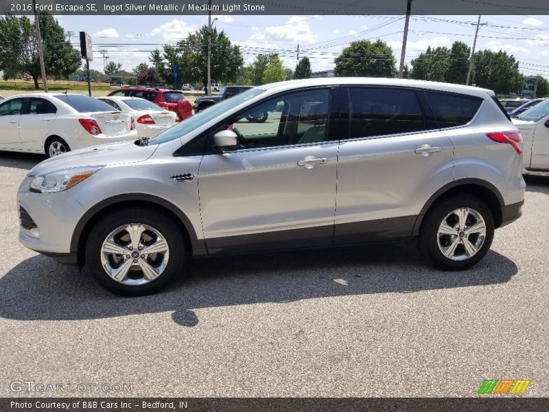 Ingot Silver Metallic / Medium Light Stone 2016 Ford Escape SE