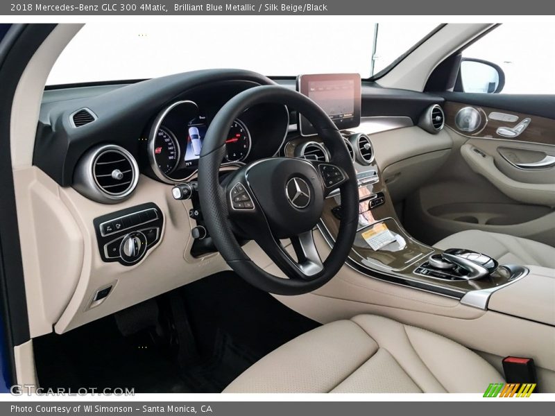 Brilliant Blue Metallic / Silk Beige/Black 2018 Mercedes-Benz GLC 300 4Matic