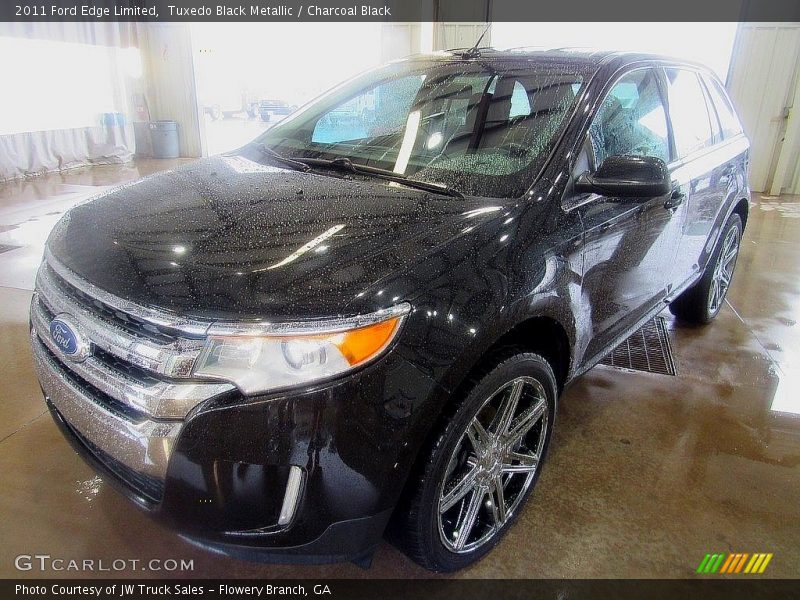 Tuxedo Black Metallic / Charcoal Black 2011 Ford Edge Limited